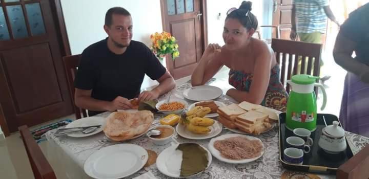 Rashmi Homestay Balapitiya Exteriör bild